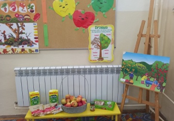 Powiększ obraz: Dzień Jabłka w grupie 5-latków